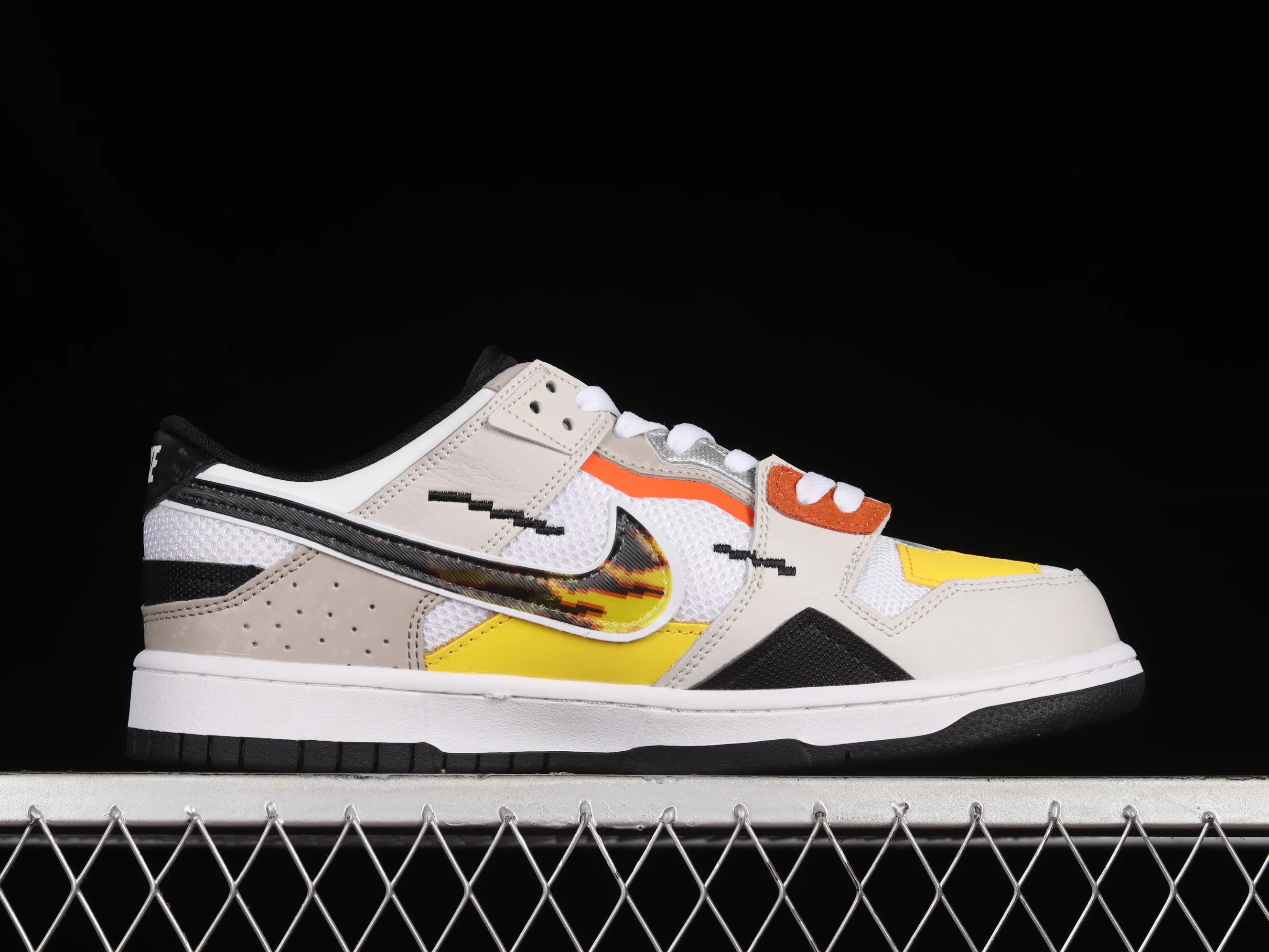 All categories Nk SB Dunk series Nk SB Dunk Low low-top skate shoes Nk Dunk Scrap stitching low-top skate shoes DX6058-101